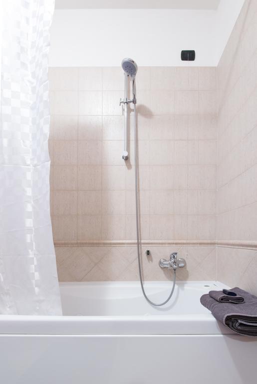 B&B Feel At Home Fiumicino Ngoại thất bức ảnh